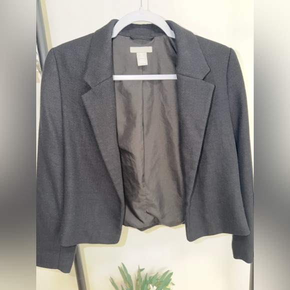 🖤 H&M Classic Black Cropped Blazer | Structured Open Front | Chic Workwear ✨ - Picture 7 of 7
